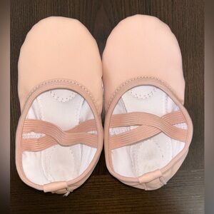 EUC Toddler Ballet Shoes Size 7T
